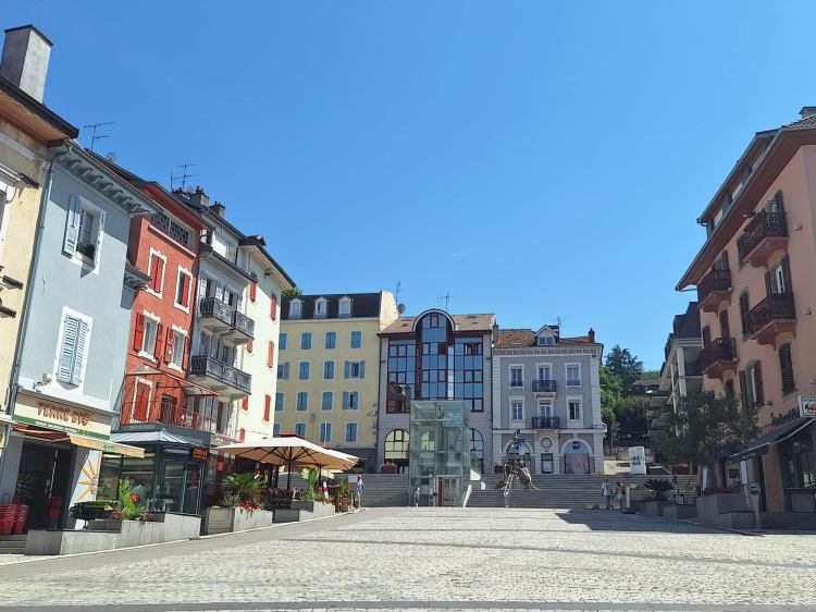 BLAIRE Marine photos Evian-les-Bains
